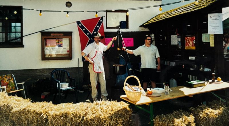 Datei:2002 Strassenfest 1.jpg