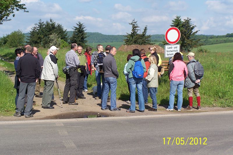Datei:2012-Gemarkungswanderung 13.jpg